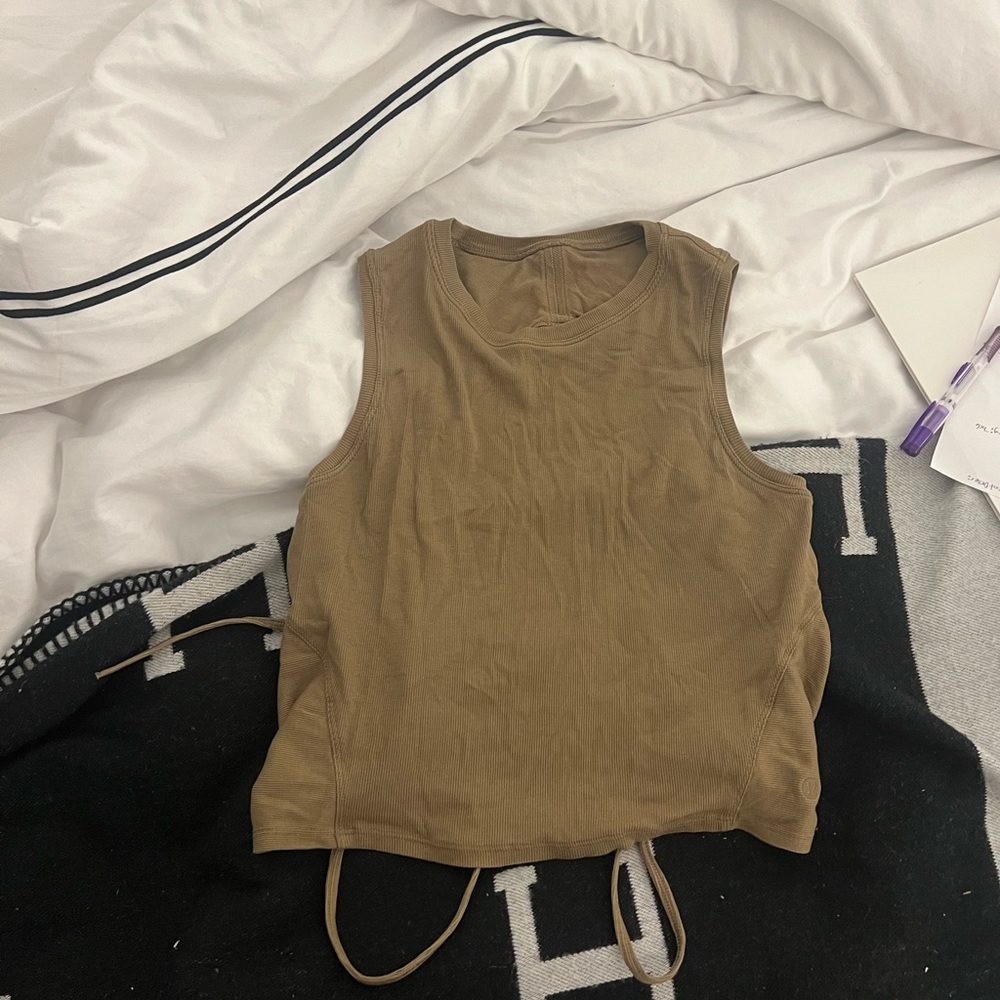 lululemon tank with open back